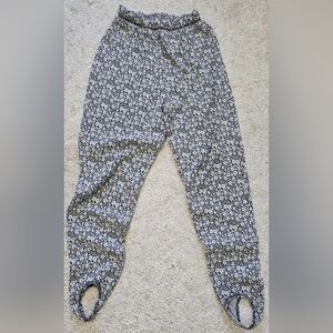Chaus Floral Stirrup Pants Womens Size Medium